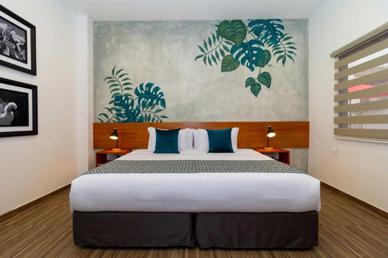 Plaza Luna Suites Puerto Ayora  Esterno foto
