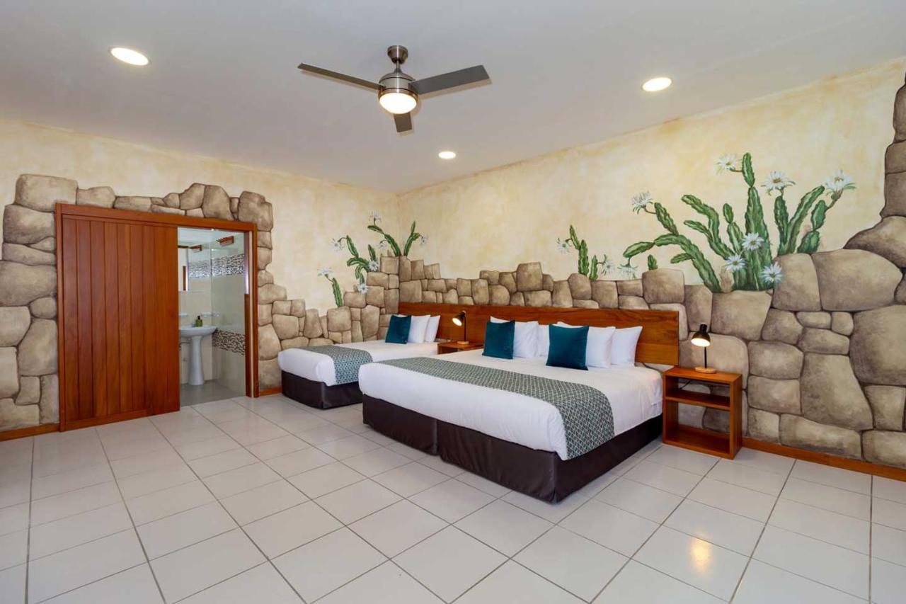 Plaza Luna Suites Puerto Ayora  Esterno foto