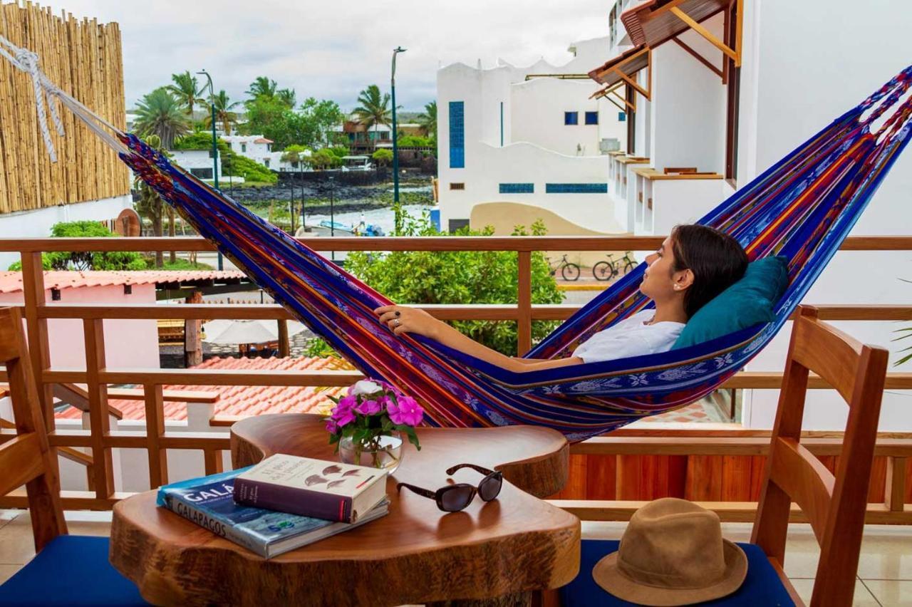 Plaza Luna Suites Puerto Ayora  Esterno foto