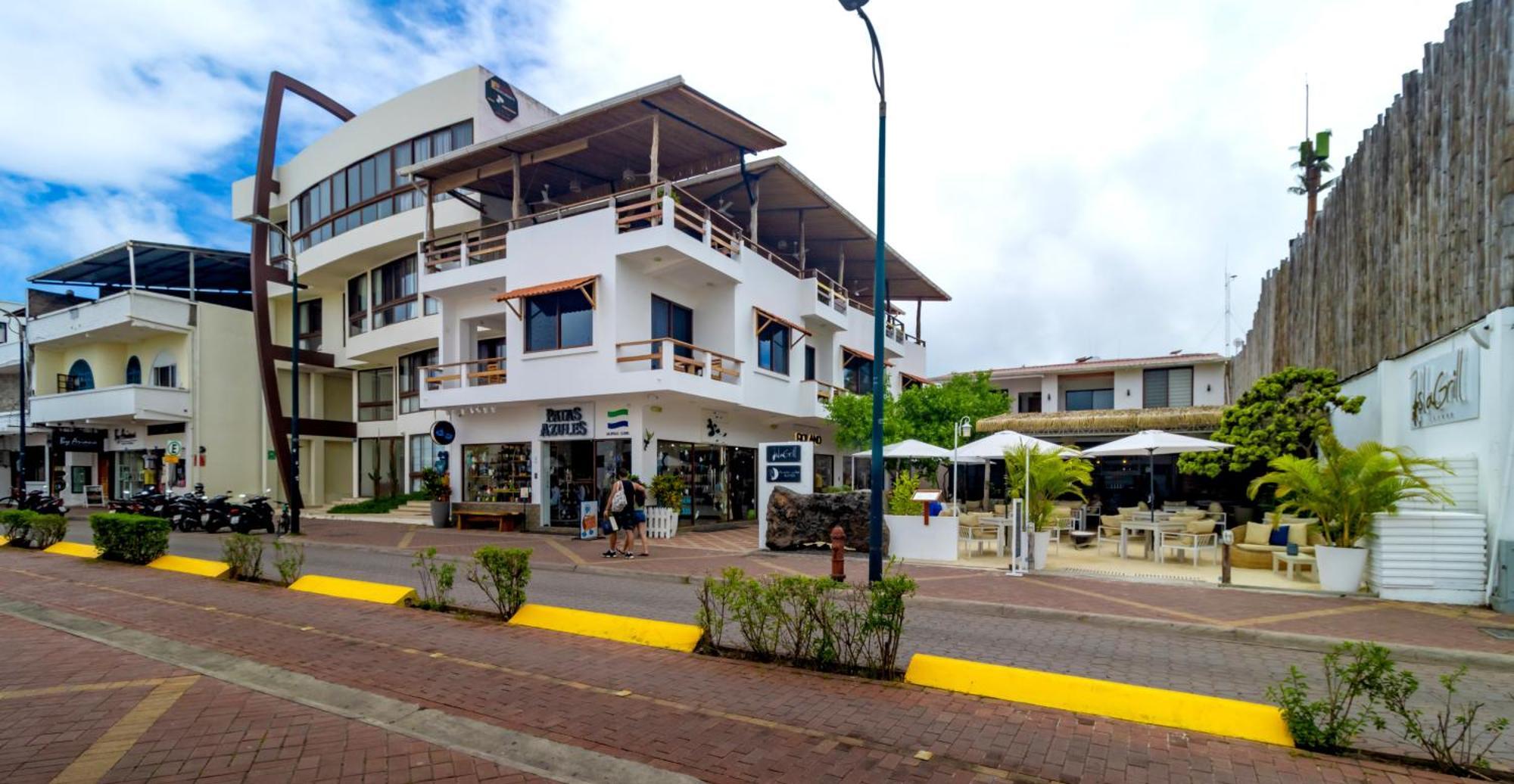 Plaza Luna Suites Puerto Ayora  Esterno foto